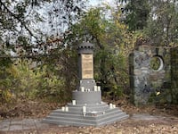 Pictured, Trump statue that appeared Nov. 4, 2024, in Donald J. Trump State Park in Yorktown Heights, New York. Attached to the top of the statue was a golden mushroom, also attached was a plaque.