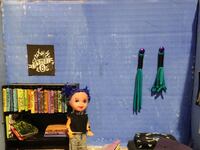 galleries/2014/08/01/the-power-of-literature-the-queer-book-diorama-project-photos/140801-queer-books-brennan_e6ohpv