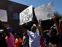 2016-09-27T120000Z_1771866380_S1BEUDUDBRAB_RTRMADP_3_USA-POLICE_edmg2j