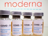 2020-11-13T125821Z_1575891201_RC2C2K9G4NC6_RTRMADP_3_HEALTH-CORONAVIRUS-MODERNA-SWISS_x7uokk
