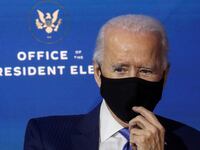 120320-biden-cnn-interview-cheat_h22mky
