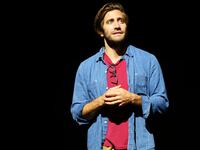 190808-Teeman-Jake-Gyllenhaal-tease_ya6poz