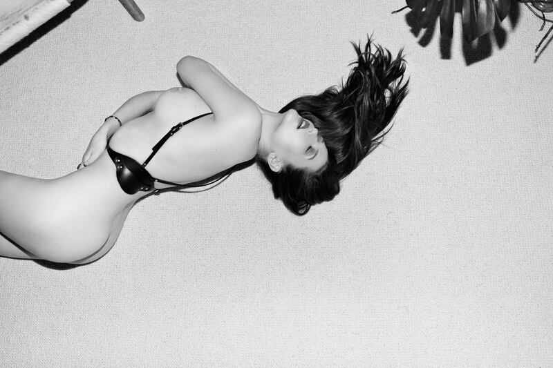 galleries/2014/09/09/the-naked-diary-of-fashion-photographer-olivier-zahm-photos/140908-olivier-zahm-book-nude_qsbizl