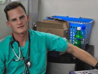 articles/2014/09/22/a-gay-jewish-zionist-american-doctor-in-gaza-and-what-he-saw/140920-hod-Gay-Jewish_Zionist-American-Doc-Gaza-tease_ogqs12