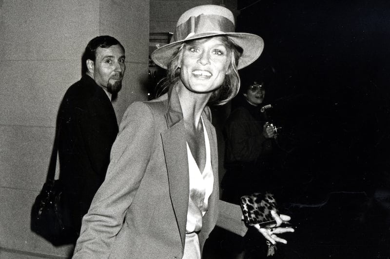 galleries/2013/12/24/from-julia-roberts-to-meryl-streep-the-best-80s-power-suits-photos/131223-power-suits-tease_rh4nlw