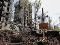 2022-05-03T204648Z_399820391_RC2NZT9J3GHP_RTRMADP_3_UKRAINE-CRISIS-MARIUPOL_nwxbvn