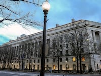 2020-05-15T230624Z_510548375_RC2BPG9IISXK_RTRMADP_3_USA-DOJ-BANKS_k8kzyt