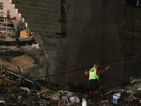 170925-mexico-city-buildings-collapse-cheat_snwht8