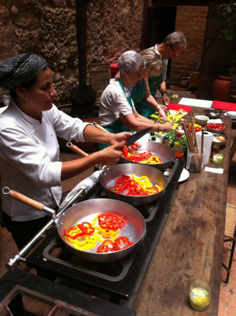 galleries/2012/05/20/best-destination-cooking-classes-paris-rio-istanbul-more-photos/gal-navarro-cooking-school-rio_yftfpu