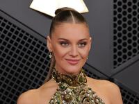 Kelsea Ballerini wore a slick-back bun at the 2026 Grammy Awards.