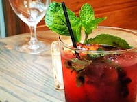 articles/2015/05/23/instagram-s-wonderland-of-cocktails-too-gorgeous-to-drink/150522-goldfarb-cocktails-tease_vea1v3
