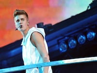 galleries/2012/11/11/who-should-justin-bieber-date-next-taylor-swift-jenner-sisters-maude-apatow-more-photos/who-should-justin-bieber-date-next-tease_xqaayg