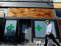articles/2012/07/26/what-will-los-angeles-ban-on-medical-marijuana-dispensaries-mean/la-pot-dipensary-closes_lebbqk