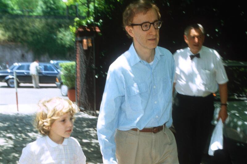 articles/2014/02/03/i-lived-dylan-farrow-s-story/140202-dawson-dylan-farrow-tease_ru4iws