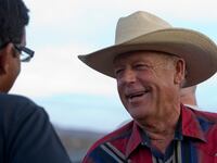 articles/2014/04/24/what-cliven-bundy-s-famous-backers-said-before-and-after/140424-nuzzi-cliven-tease_buiekb