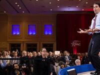 articles/2015/03/01/scott-walker-s-second-choice-strategy/1580227-cox-walker-cpac-tease_c9lfcs