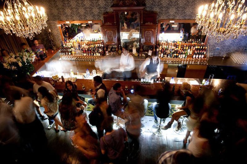 articles/2014/02/25/the-secret-speakeasies-of-buenos-aires/140224-ampagna-speakeasies2-embed_nfdvro