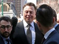 Tesla CEO Elon Musk arrives at Manhattan federal court.