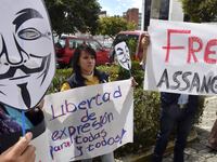 articles/2012/07/05/julian-assange-s-asylum-gamble-end-of-the-wikileaks-saga/assange-ecuador-margolis_slf3ot