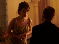TheCrown_302_Unit_02527_RC_tpiqd8