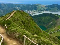articles/2016/07/04/bite-into-the-sweet-magic-of-the-azores/160703-Presser-The-Azores-tease_knau1m