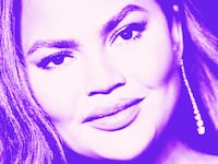 210723-roundtree-Chrissy-Teigen-tease_tijysm