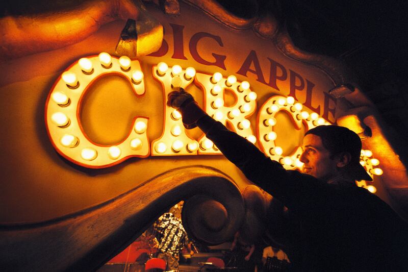 articles/2014/11/07/how-the-circus-got-a-social-conscience/141106-jjones-circus-embed_oxjbbx