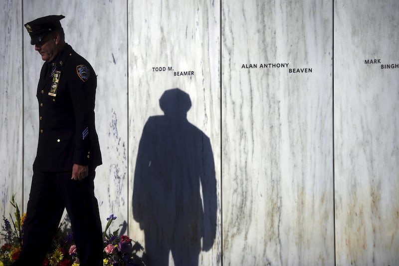 galleries/2015/09/11/americans-remember-9-11-photos/150911-911-rememberance4_wrtikp