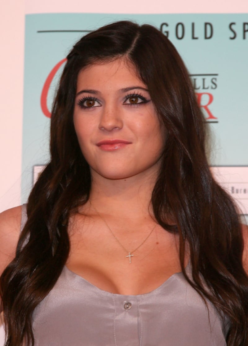 galleries/2012/07/30/too-young-for-makeup-kylie-jenner-willow-smith-more-photos/too-young-makeup-jenner_ewd4ya