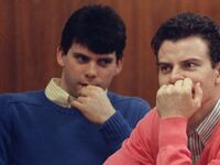 Lyle Menendez (L) and his brother Erik in 1991