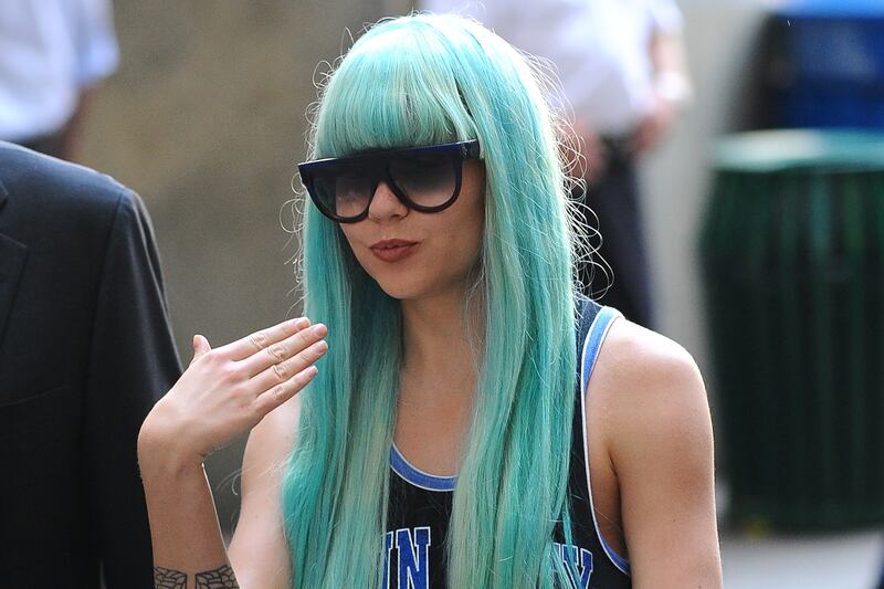 articles/2013/07/10/amanda-bynes-is-clearly-melting-down-but-is-she-also-racist/130709-samuels-bynes-racism-tease-embed_ihxvsg