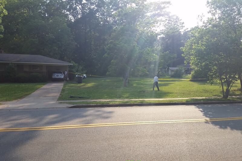 articles/2015/05/11/family-of-georgia-black-man-found-hanging-from-tree-wants-answers/150511-allen-georgia-man-embed2_eoiez6