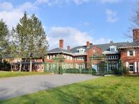 191211-mcnearney-omg-i-want-this-house-lancaster-ma-01_mx25a7
