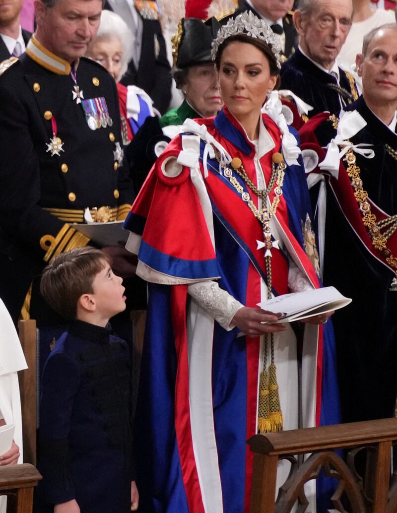 2023-05-06T103445Z_1981758882_RC2YS0A8R8YE_RTRMADP_3_BRITAIN-ROYALS-CORONATION_nhyasy