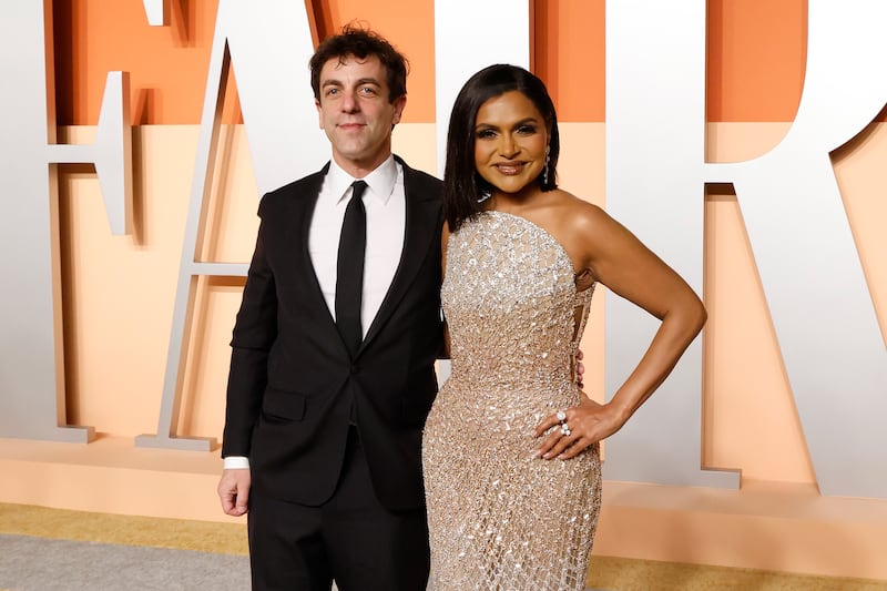 BEVERLY HILLS, CALIFORNIA - MARCH 02: B.J. Novak and Mindy Kaling attend the 2025 Vanity Fair Oscar Party hosted by Radhika Jones at Wallis Annenberg Center for the Performing Arts on March 02, 2025 in Beverly Hills, California. (Photo by Taylor Hill/FilmMagic)