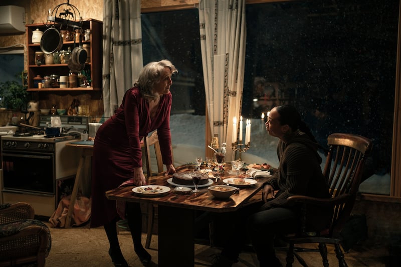 Fiona Shaw and Kali Reis in True Detective.