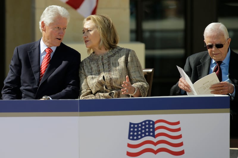 galleries/2013/04/25/look-who-went-to-the-bush-library-opening-ceremony-photos/bush-library-03_cyts2m