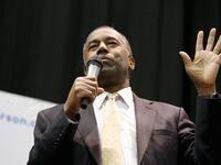 articles/2016/01/31/carson-s-campaign-meets-with-alleged-organ-smuggler/160131-carson_owufxh
