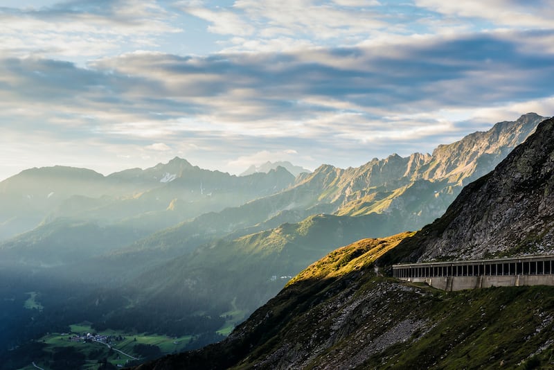 211210-swiss-alps-fortress-embed-03_dxjnxp