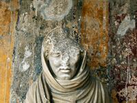 articles/2014/03/22/pompeii-made-it-through-a-volcano-but-can-it-survive-vandals/140321-barbie-vandalized-tease_rj0on8