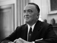 articles/2011/11/07/j-edgar-hoover-unmasked-by-eastwood-movie-and-last-of-his-g-men/j-edgar-hoover-mcelwaine-tease_ceptjr