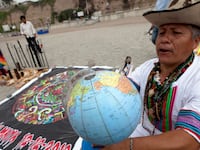 articles/2012/12/21/how-to-prepare-for-december-21-2012-preppers-weigh-in/end-of-the-world-prep-carter-tease_fz30kx