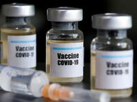 2020-09-08T223400Z_990095756_RC2MUI9FV6Y5_RTRMADP_3_HEALTH-CORONAVIRUS-USA-VACCINE_zmeir2