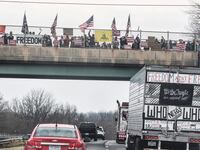 2022-03-06T171809Z_86149918_RC2ZWS9574TH_RTRMADP_3_HEALTH-CORONAVIRUS-USA-TRUCKERS_lahagq