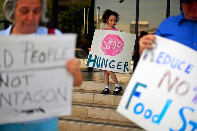 articles/2013/09/20/with-house-win-gop-pushes-food-stamp-cuts-to-the-far-right/130919-food-stamps-clift-tease_rjhbvr