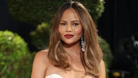 Chrissy Teigen attends the 2025 Vanity Fair Oscar Party Hosted By Radhika Jones at Wallis Annenberg Center for the Performing Arts on March 02, 2025 in Beverly Hills, California.