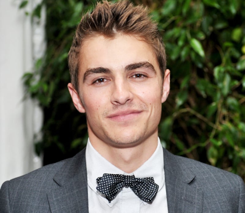 articles/2012/03/15/21-jump-street-meet-dave-franco-james-franco-s-hot-brother/dave-franco-box_xclbdq