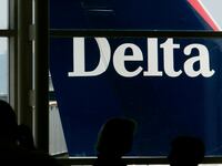 2005-05-10T000000Z_2091202687_RP6DRNASCDAA_RTRMADP_3_AIRLINES-DELTA_gur4fq