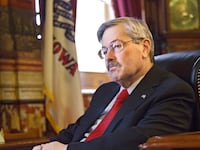 articles/2014/04/18/is-iowa-s-republican-goliath-governor-the-next-chris-christie/140417-iowa-branstad-jacobs-tease_if30bi