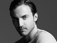 articles/2013/11/04/nicolas-ghesquiere-named-artistic-director-at-louis-vuitton/131104-cavanagh-ghesquiere2-tease_ziloln